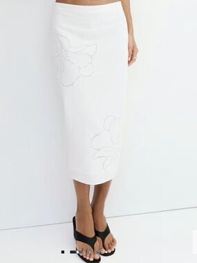 Mango White Midi Skirt with Floral Embroidery FLORAL EMBROIDERED LINEN SKIRT1368